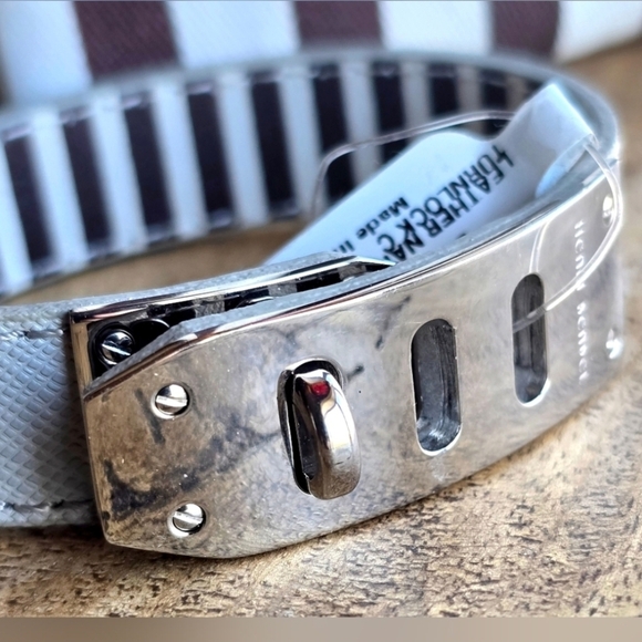 Henri Bendel Leather Turnlock Cuff Bracelet NWT - Picture 4 of 7